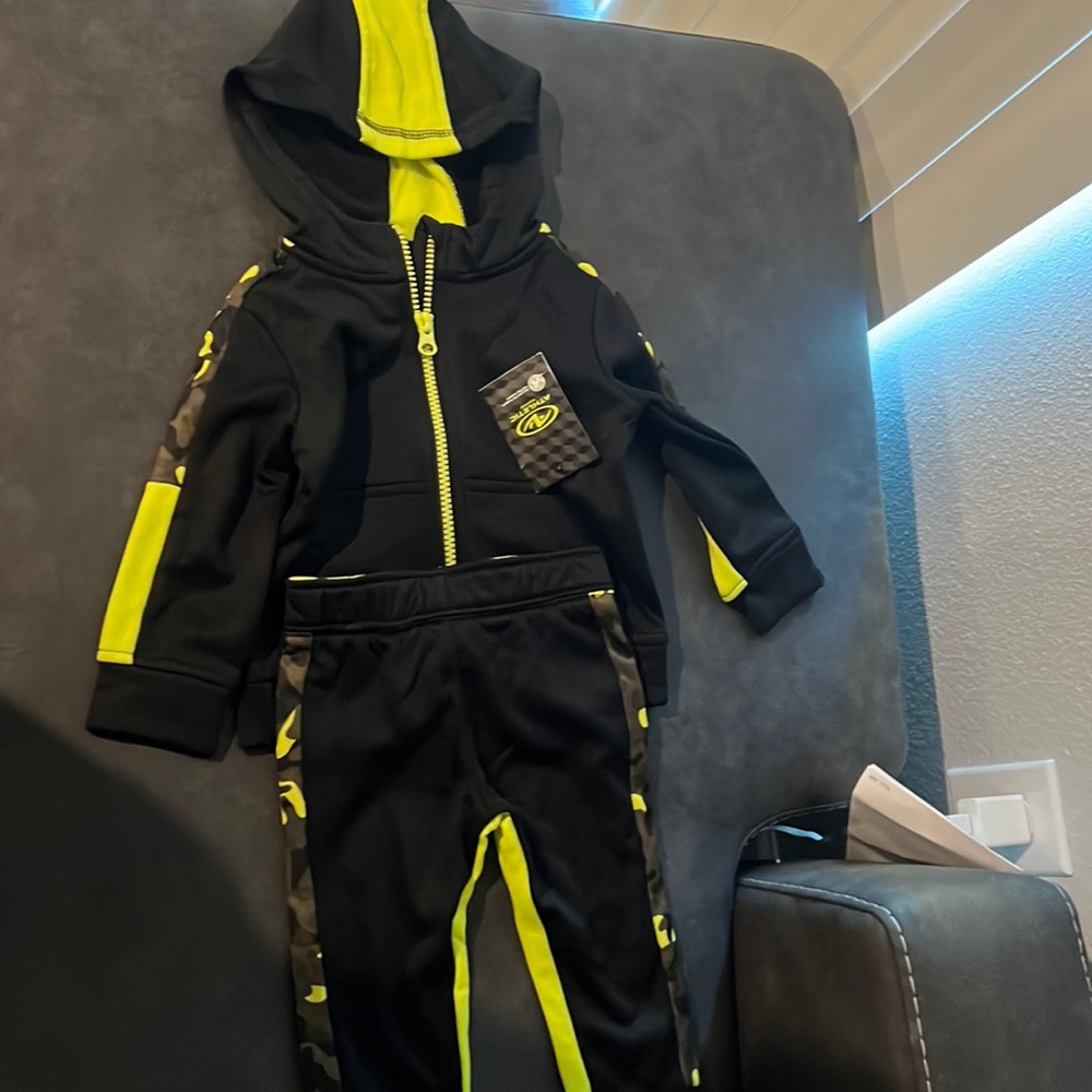 Infant clothes